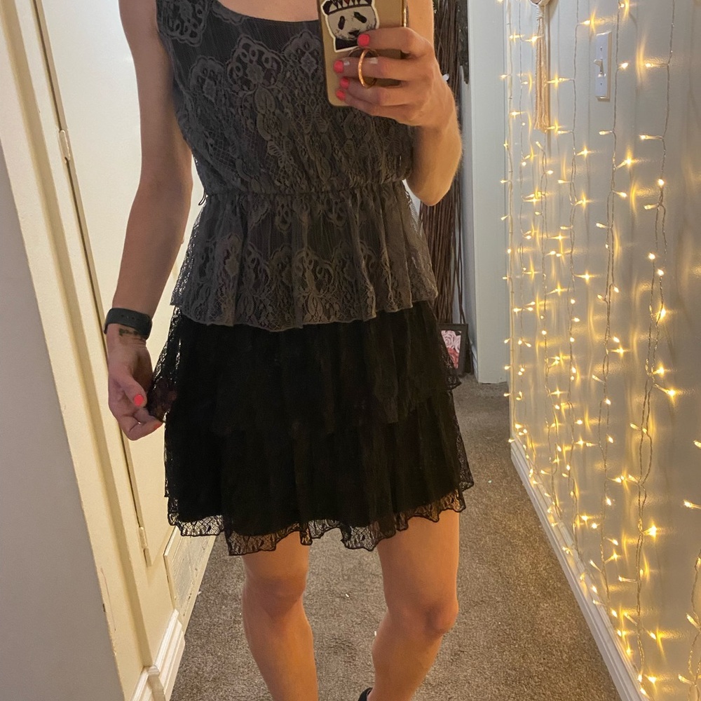 Black & grey lace dress with layered ruffles- by mymichelle- size small - Picture 3 of 6